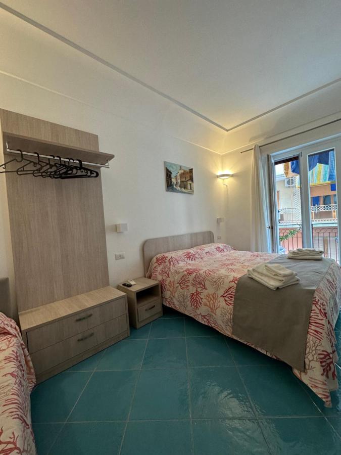 De Riso Apartments Luxury Amalfi Coast Минори Екстериор снимка
