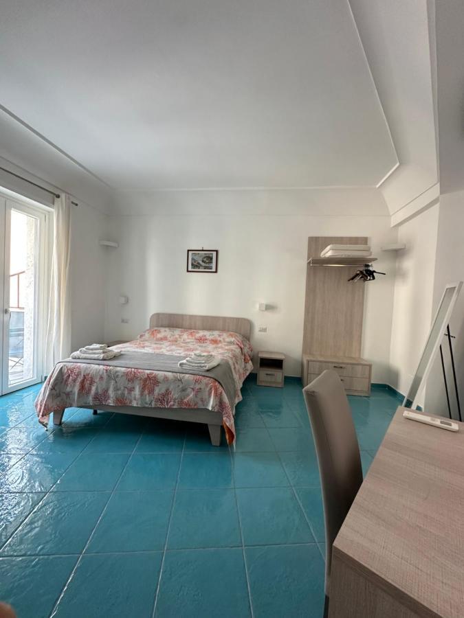 De Riso Apartments Luxury Amalfi Coast Минори Екстериор снимка